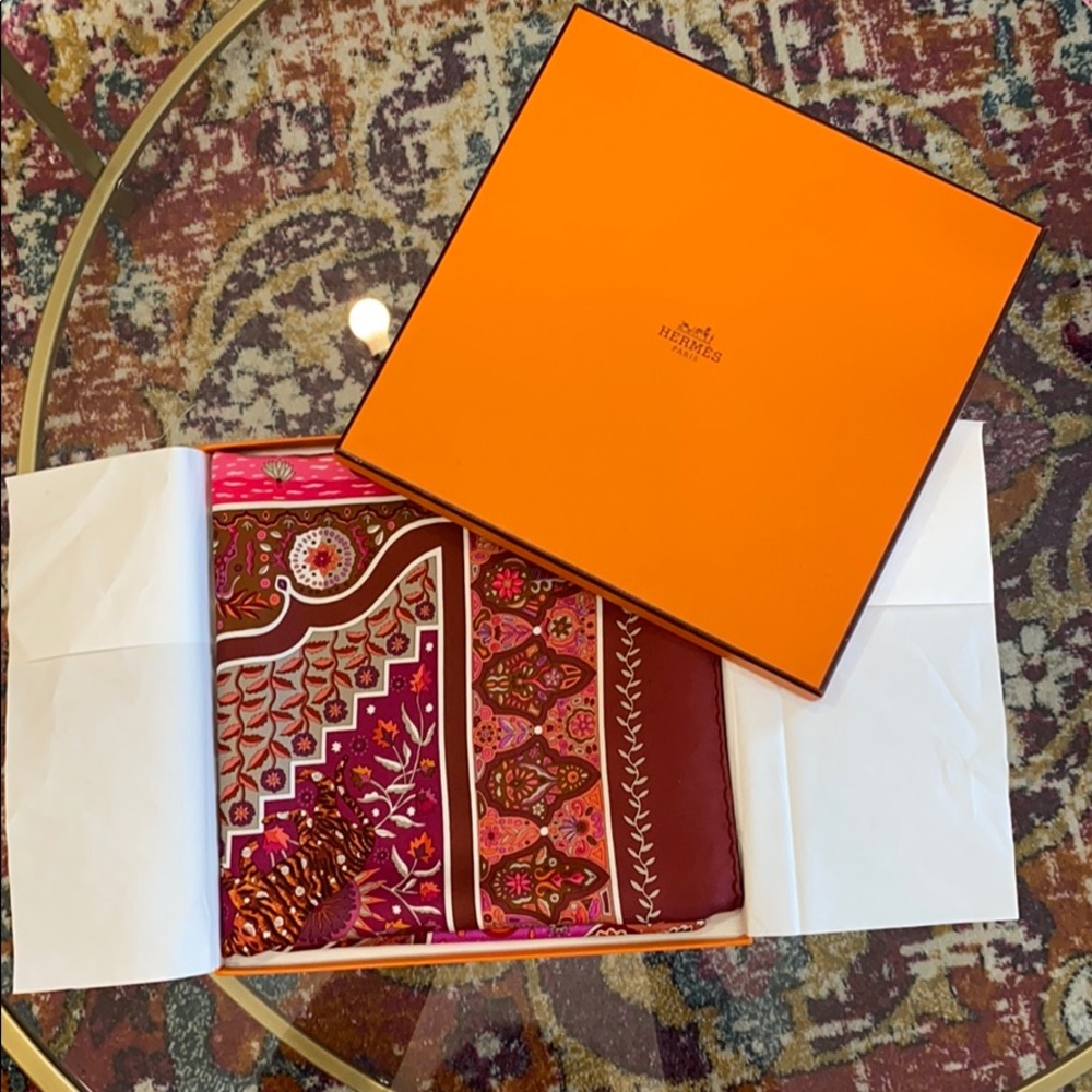 Hermès Scarf